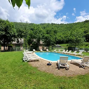 Village De 19 Gites, Piscine, Restaurant, 
